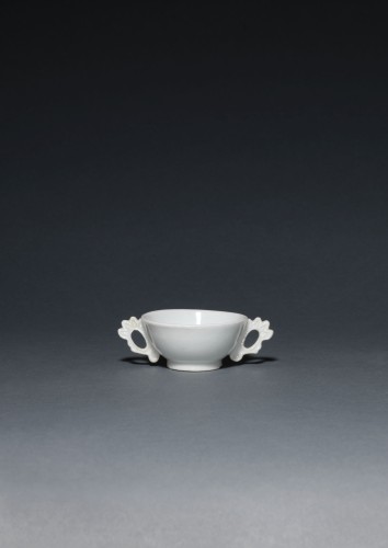 Kommetje met geribbelde oren